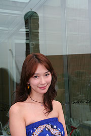 bezaubernd: Supermodel Lin ChiLing ist das neue Gesicht von ARTDECO Cosemtic für Asien(Foto: Martin Schmitz)